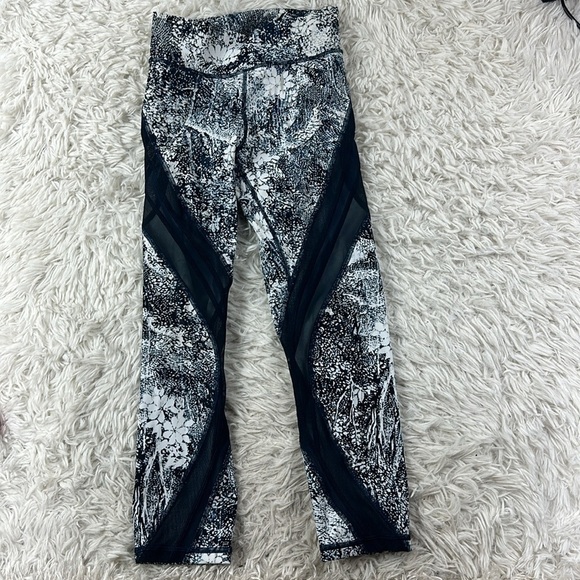 Lululemon Never Still Crop *21" Wildwood White Multi / Nocturnal Teal - Picture 1 of 5